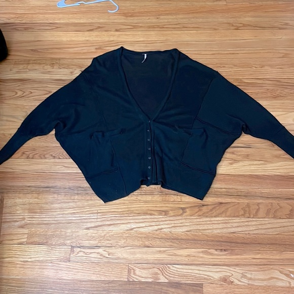 Free People Sweaters - Free People Sweaters | Free People Beach Button Front V Neck Pockets